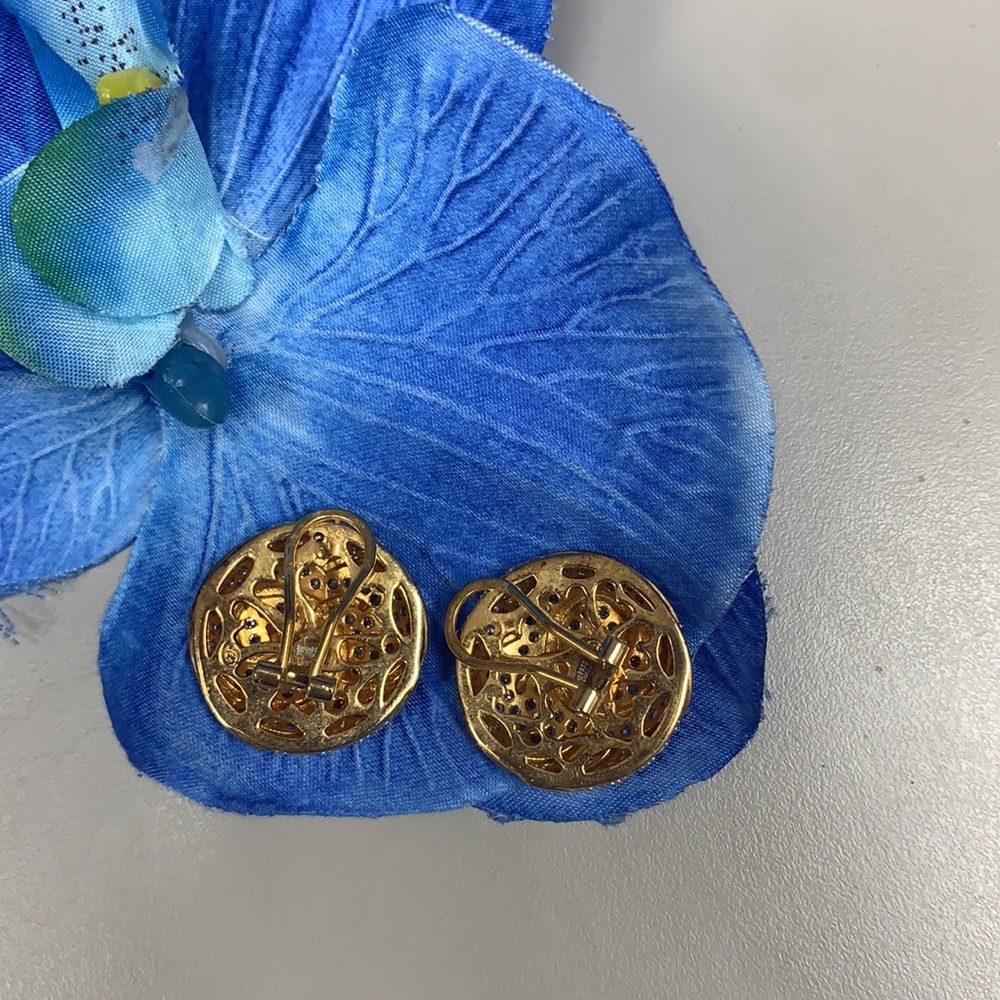 Beautiful earrings - Picture 3 of 4